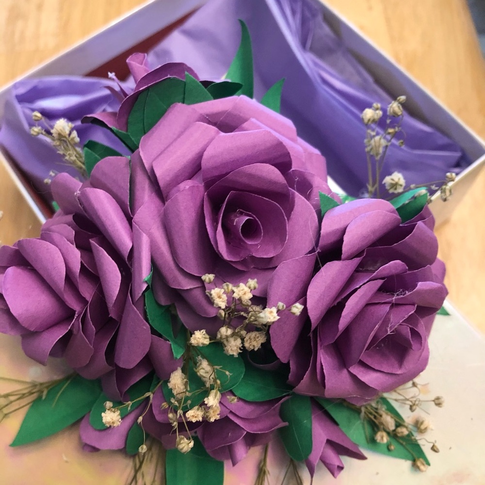 Tear Drop Gift Box - Picture 2 of 4